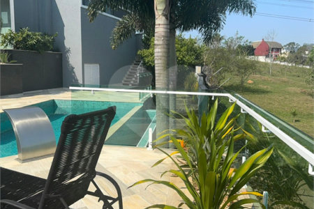 Casa à venda com 3 suítes no condomínio Aruã, Mogi das Cruzes - SP