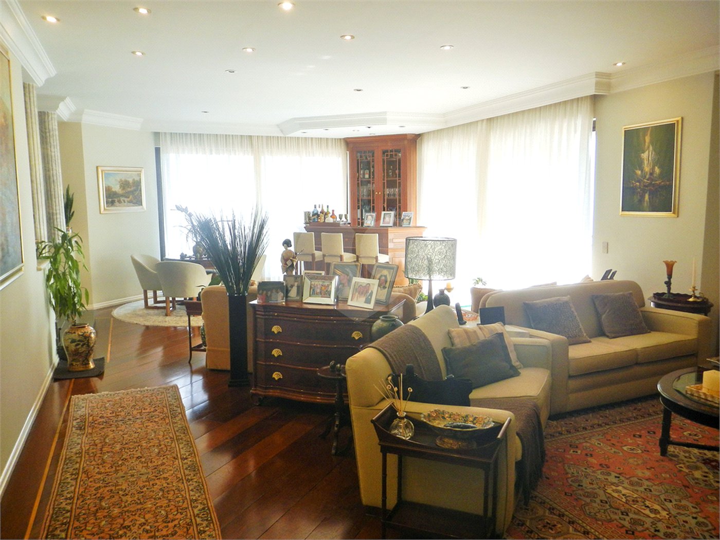 Apartamento à venda com 4 quartos, sendo 3 suítes, em Vila Mariana, São Paulo, SP