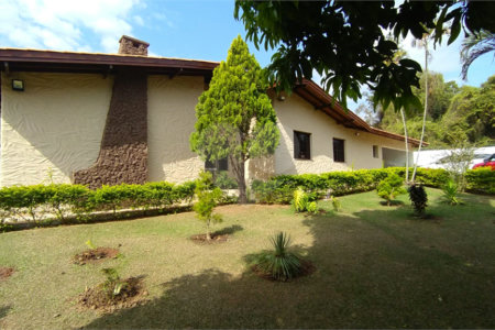Chácara à venda com 6 quartos, sendo 4 suítes,  em Pinheirinho, Vinhedo, SP