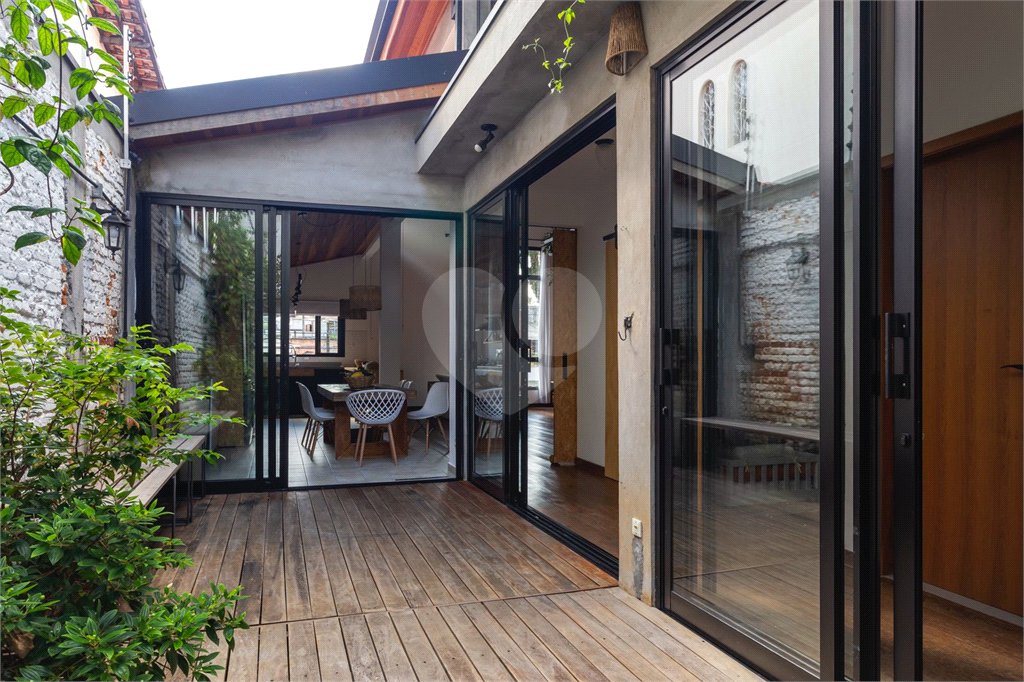 Casa Térrea à venda com 3 quartos, sendo 2 suítes,  em Vila Ipojuca, São Paulo, SP