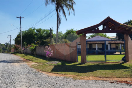 Chácara à venda com 3 quartos, sendo 1 suíte, no Centro, Araçoiaba da Serra, SP