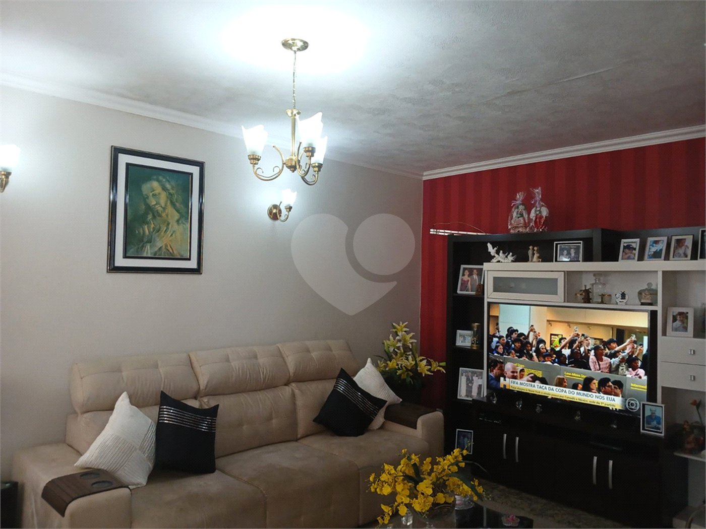 Casa à venda com 3 quartos, sendo 1 suíte,  em Esplanada Mendes Moraes, São Roque, SP