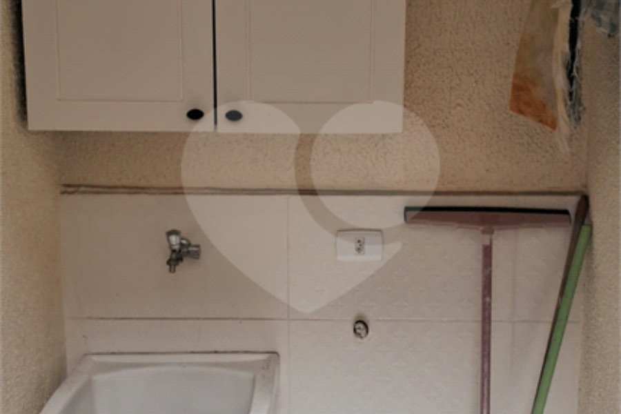 Casa à venda com 2 quartos, sendo 1 suíte, no condomínio Tanque Velho, São Paulo - SP