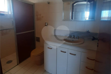 Casa à venda com 3 quartos, sendo 1 suíte, no Centro, Vinhedo, SP