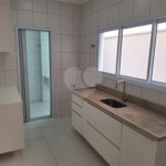 Casa à venda com 3 quartos, sendo 1 suíte, no condomínio Villagio Montalcino, Vinhedo - SP