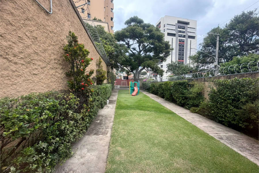 Apartamento à venda com 2 quartos, sendo 1 suíte,  em Vila Paulicéia, São Paulo, SP