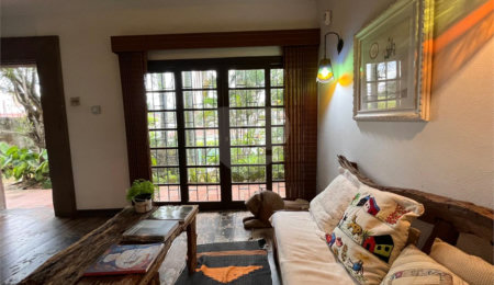 Sobrado à venda com 5 quartos, sendo 1 suíte,  em Palmas do Tremembé, São Paulo, SP
