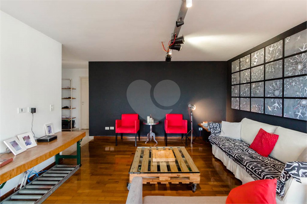 Cobertura à venda com 4 quartos, sendo 1 suíte, em Perdizes, São Paulo, SP