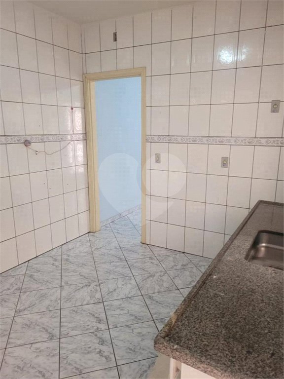 Sobrado para venda com 6 suítes.