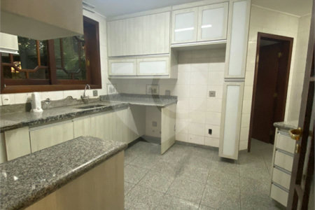 Casa à venda com 3 quartos, sendo 4 suítes,  no condomínio Estância Marambaia, Vinhedo - SP