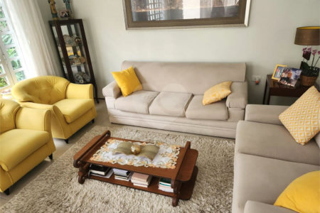 Casa à venda com 4 quartos, sendo 2 suítes,  em Vila Romana, São Paulo, SP