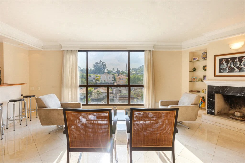 Apartamento à venda com 4 quartos, sendo 3 suítes,  em Real Parque, São Paulo, SP