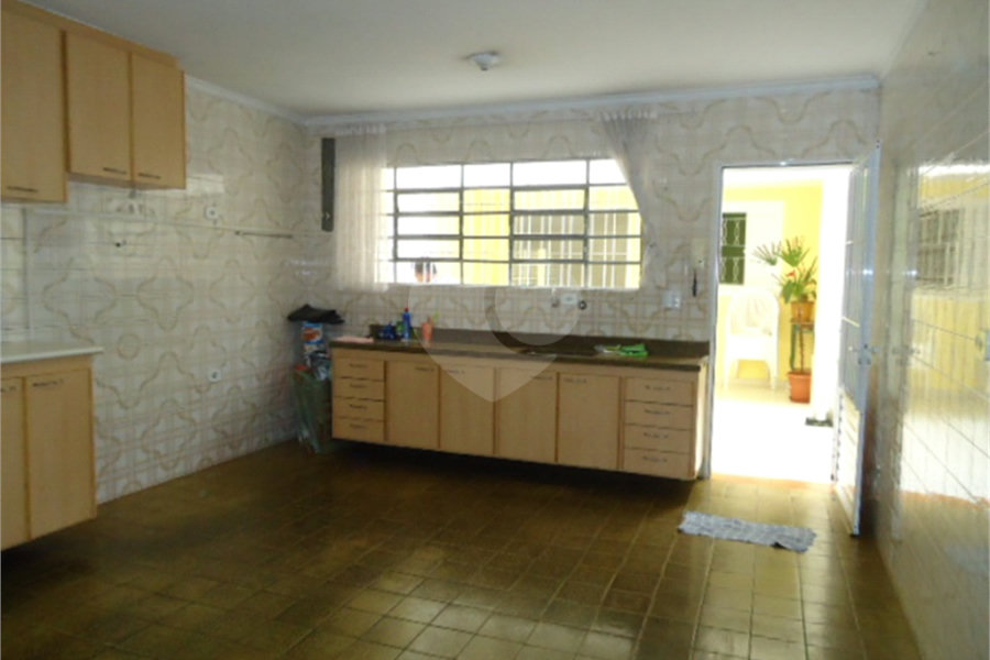 Sobrado à venda com 3 quartos em Jardim Peri, São Paulo, SP