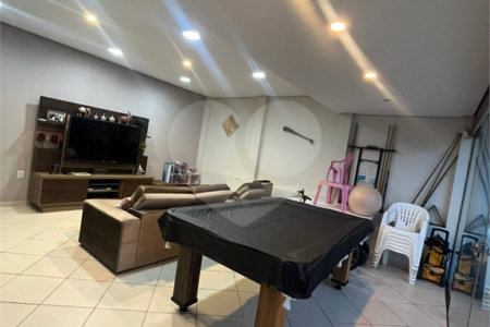 Casa à venda com 4 quartos, sendo 1 suíte, em Vila Santa Maria (vila Xavier), Araraquara, SP