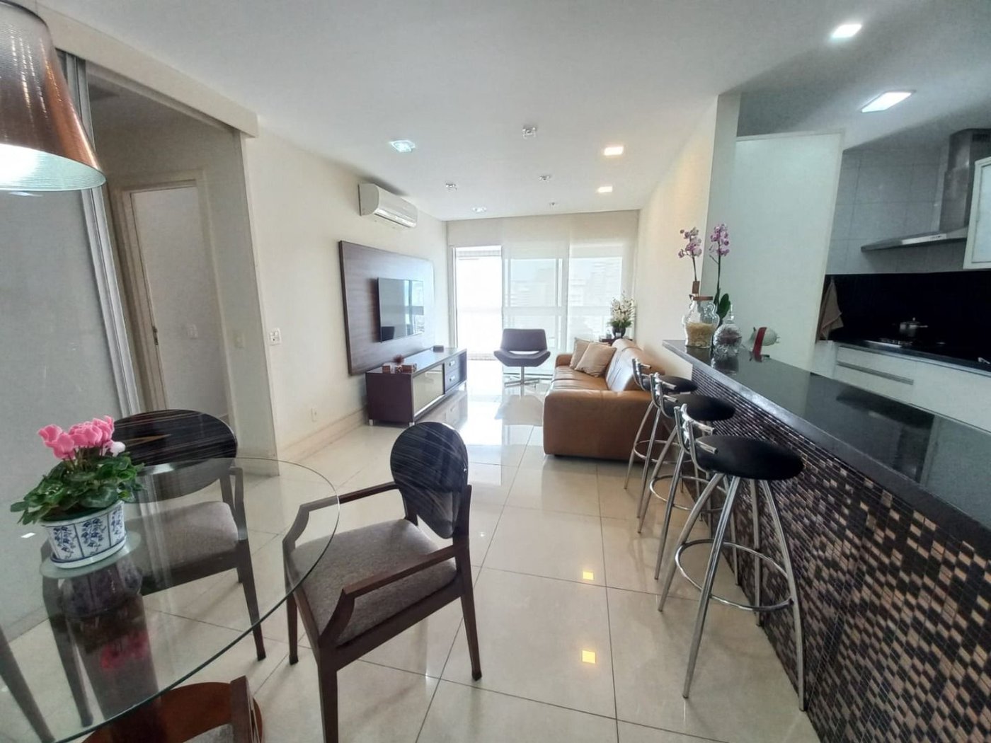 Apartamento com 2 dormitórios à venda, 99 m² por R$ 1.650.000,00 - Gonzaga - Santos/SP