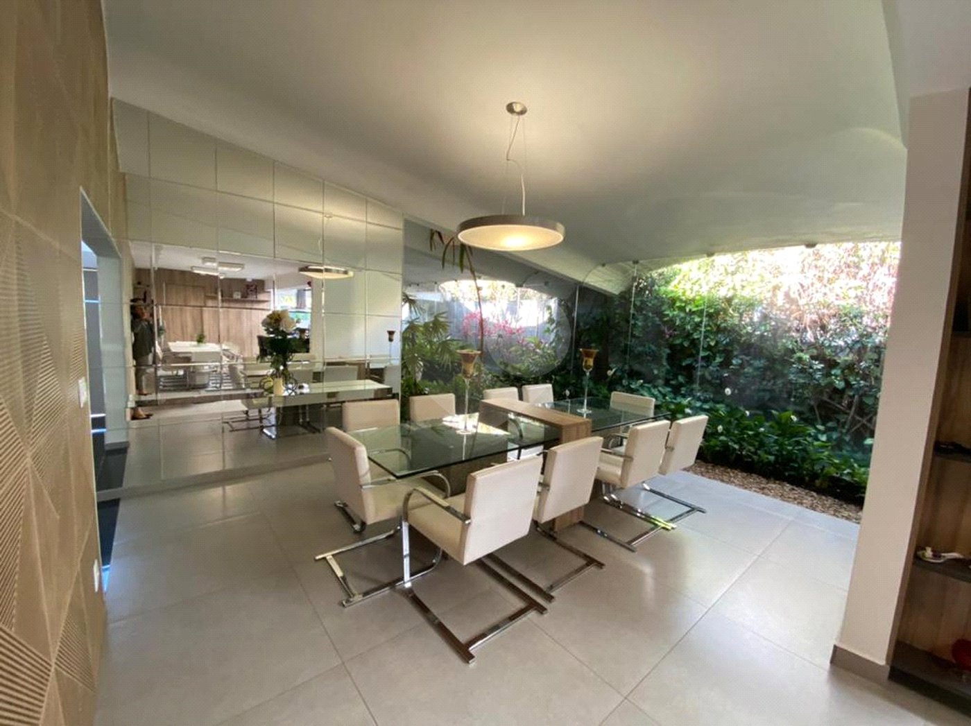 Casa à venda com 4 suítes em Vila Oliveira, Mogi das Cruzes, SP