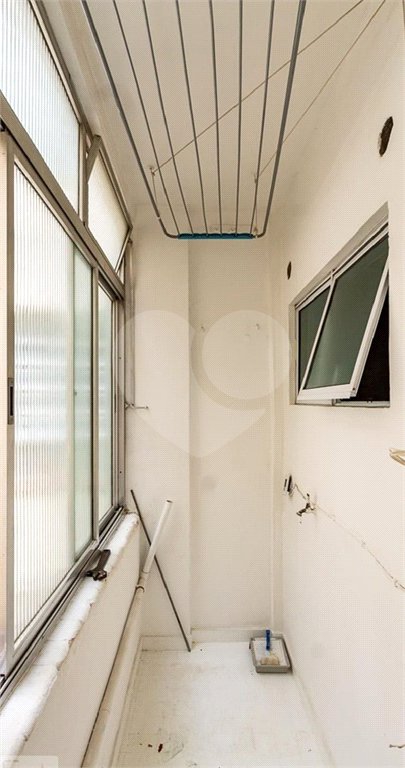 Apartamento à venda com 2 quartos em Cerqueira César, São Paulo, SP