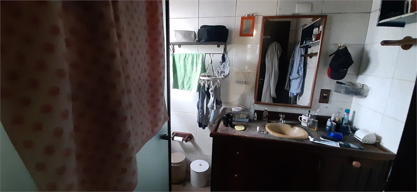 Casa à venda com 4 quartos, sendo 2 suítes, no condomínio Associação Reserva das Hortênsias, Mairiporã - SP