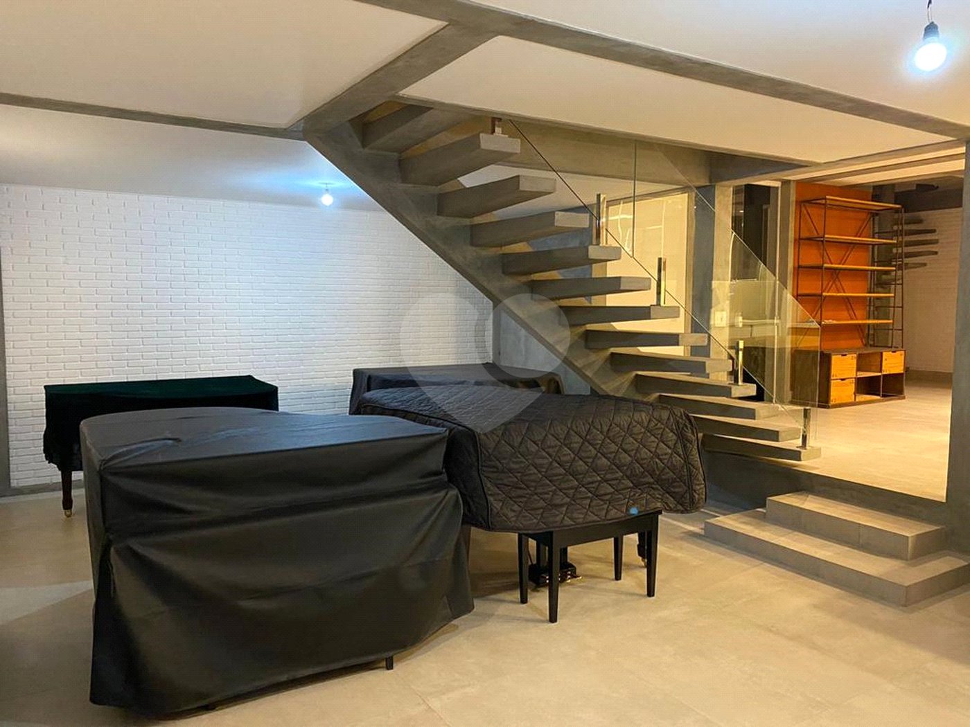 Sobrado à venda com 4 suítes em Vila Inah, São Paulo, SP