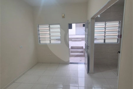 Casa à venda com 2 quartos, sendo 1 suíte,  em Vila Maricy, Guarulhos, SP