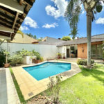 Casa à venda com 4 quartos, sendo 2 suítes,  no condomínio São Paulo Ii, Cotia - SP