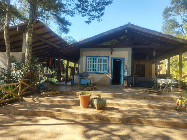 Casa à venda ou para alugar com 3 suítes em Juqueri Mirim, Mairiporã, SP