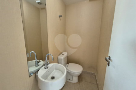 Apartamento à venda com 3 quartos, sendo 1 suíte,  em Jardim Olympia, São Paulo, SP