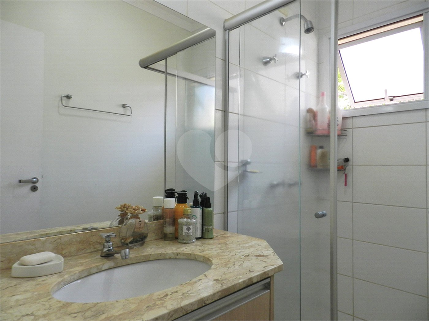 Casa à venda com 3 quartos, sendo 1 suíte, no condomínio Topazio Rp, Ribeirão Preto - SP