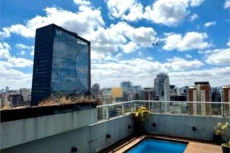 Cobertura à venda com 3 suítes em Vila Olímpia, São Paulo, SP