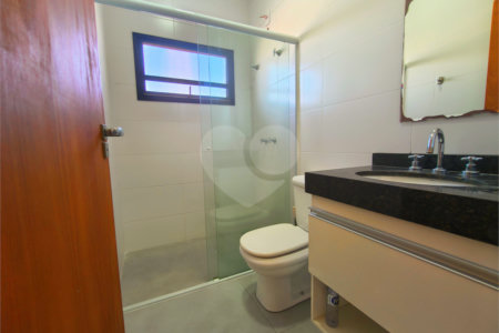 Casa à venda com 3 quartos, sendo 1 suíte, no condomínio Terras de São Francisco, Sorocaba - SP