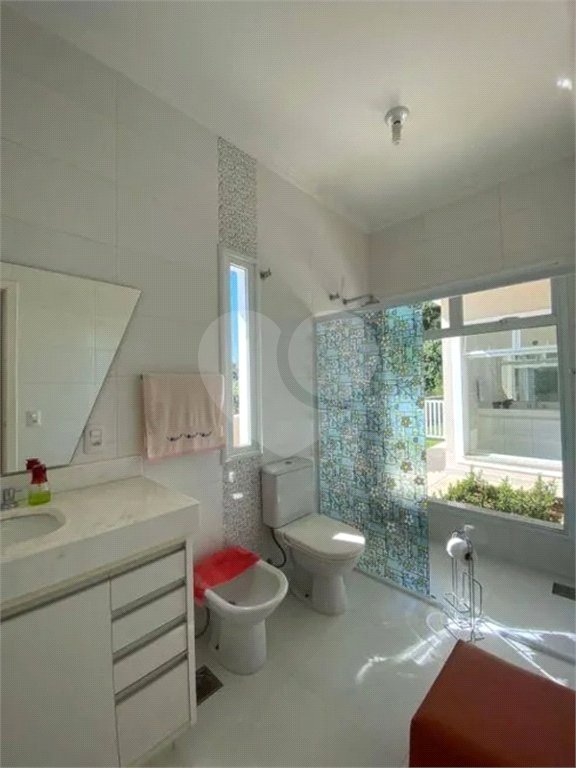 Casa à venda com 4 suítes no condomínio Ipê Velho, Vinhedo - SP