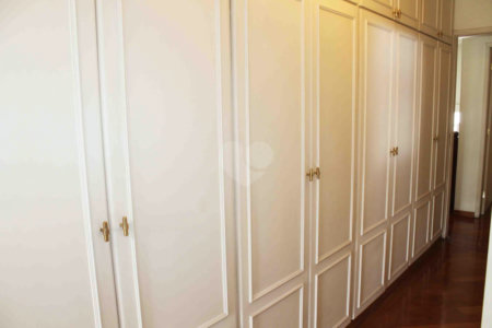 Sobrado à venda com 4 quartos, sendo 2 suítes, em Brooklin, São Paulo, SP