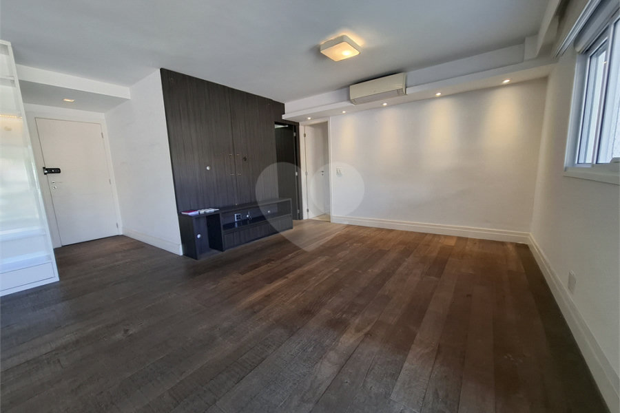 Apartamento à venda com 3 suítes em Lapa, São Paulo, SP