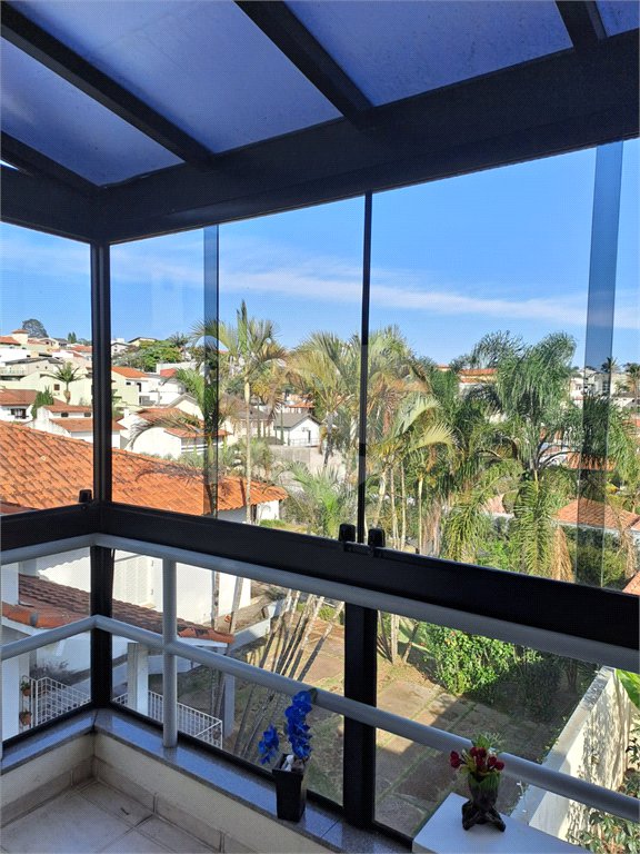 Sobrado à venda com 3 quartos, sendo 1 suíte,  em Vila Oliveira, Mogi das Cruzes, SP