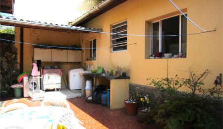 Casa à venda com 3 quartos em Moema, São Paulo, SP
