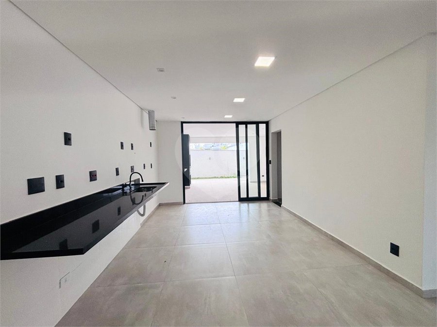 Casa à venda com 3 quartos, sendo 1 suíte,  no condomínio Cyrela Landscape Esplanada, Votorantim - SP