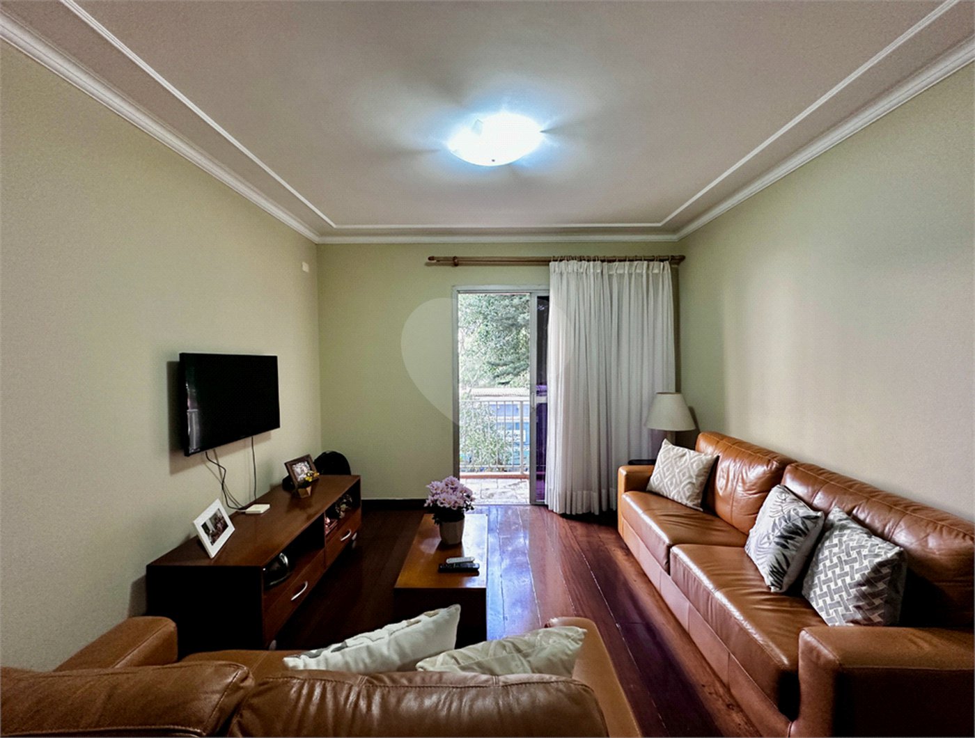 Apartamento à venda com 3 quartos, sendo 1 suíte, em Vila Sofia, São Paulo, SP