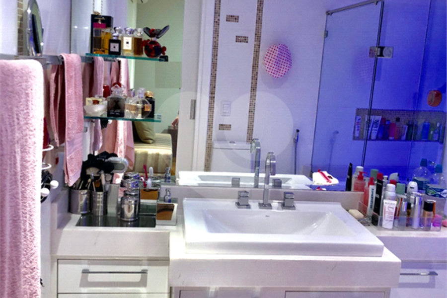 Apartamento à venda com 3 suítes em Tatuapé, São Paulo, SP