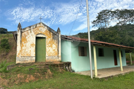 Sítio à venda com 3 quartos, sendo 1 suíte, no Centro, Guararema, SP