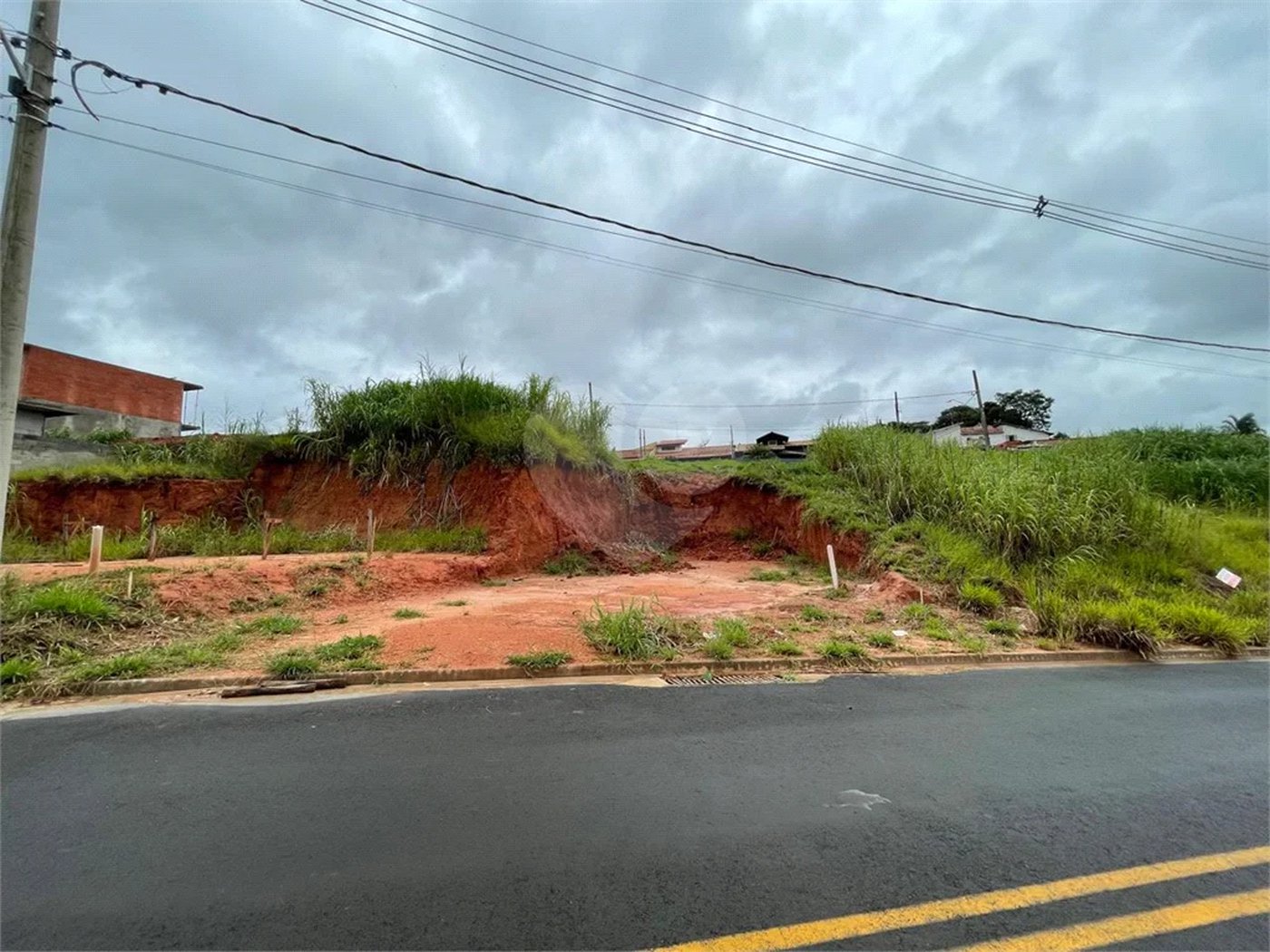 Terreno à venda no condomínio Vila Rea, Louveira - SP