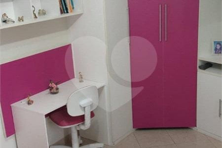 Casa à venda com 3 suítes no condomínio Itapuã XI, São Paulo - SP