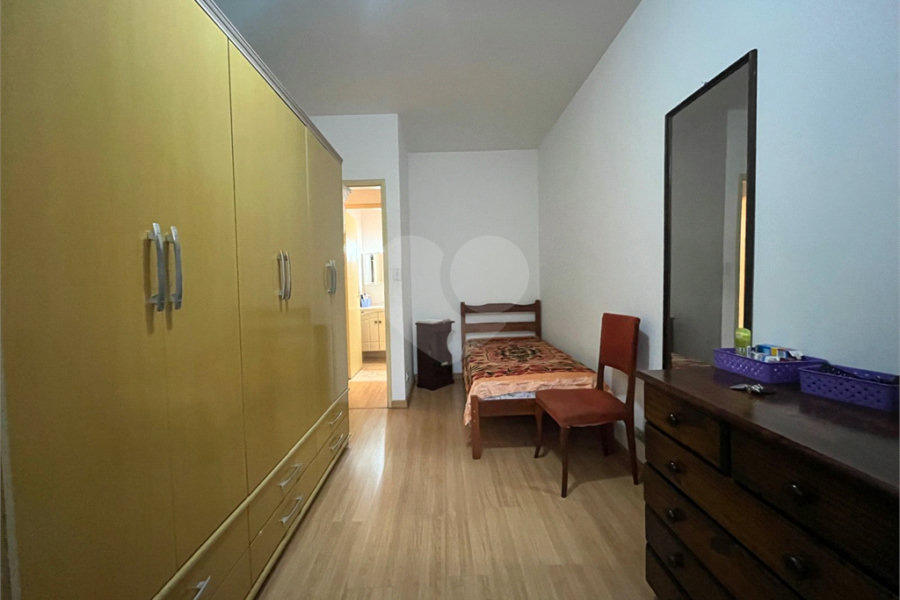 Sobrado à venda com 3 quartos, sendo 1 suíte, em Vila Irmãos Arnoni, São Paulo, SP