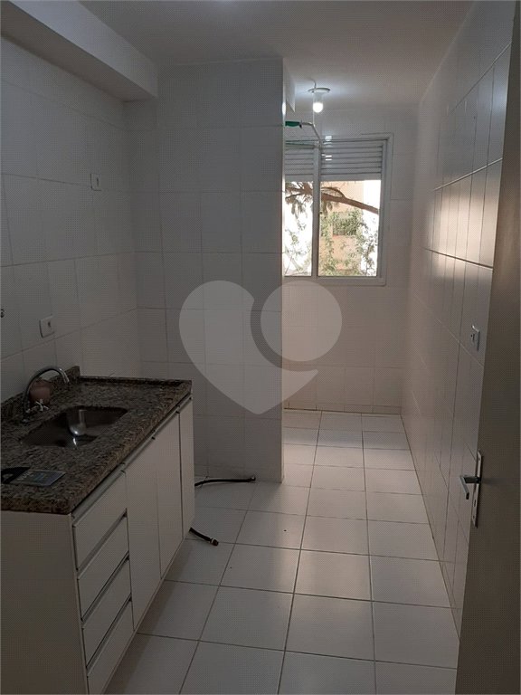 Apartamento à venda com 3 quartos em Vila dos Remédios, São Paulo, SP
