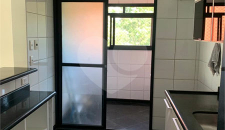 Apartamento à venda com 3 quartos, sendo 1 suíte, em Vila Andrade, São Paulo, SP