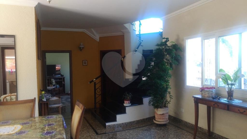Casa à venda com 5 suítes em Arujázinho I, Ii e Iii, Arujá, SP