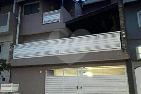 Sobrado à venda com 2 quartos, sendo 1 suíte, em Vila Ré, São Paulo, SP