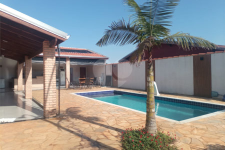Chácara à venda ou para alugar com 2 quartos, sendo 1 suíte,  em Mato Seco, Itapetininga, SP