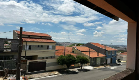 Casa à venda com 5 quartos, sendo 2 suítes,  em Vila Real Continuaçao, Hortolândia, SP