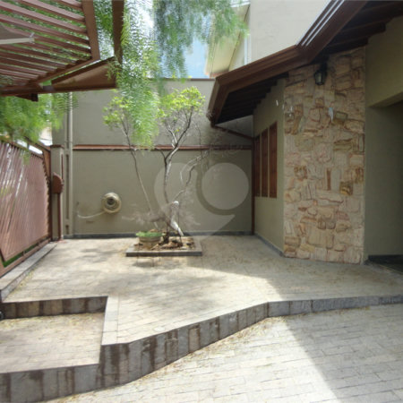 Casa à venda com 3 quartos, sendo 1 suíte, em Santa Marina, Valinhos, SP