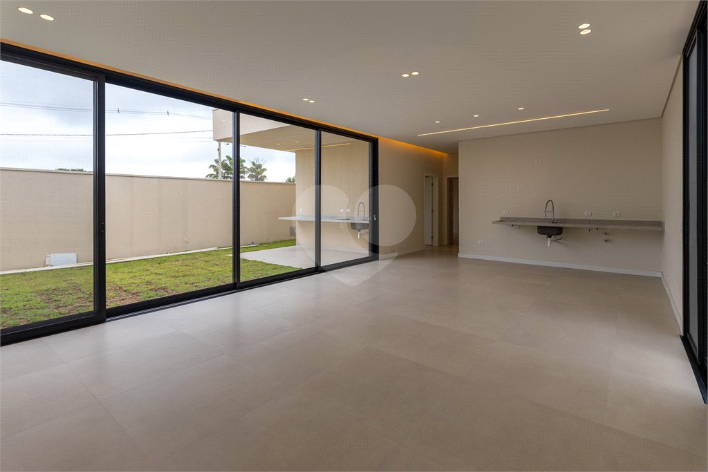 Casa à venda com 3 suítes no condomínio Villagio Azzure, Itupeva - SP